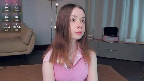 Snapshot of glowhub_ chatting on May 18, 2026, 8:14 pm Ann Eliz and Gigi online show from May 18, 2026, 8:14 pm
