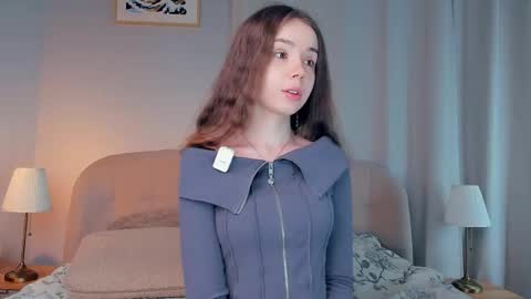 Snapshot of glowhub_ chatting on June 8, 2026, 9:15 pm Ann Eliz and Gigi online show from June 8, 2026, 9:15 pm