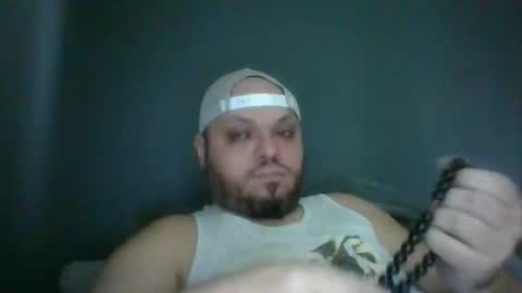 Snapshot of glusgan chatting on November 19, 2025, 9:42 am Your boy online show from November 19, 2025, 9:42 am