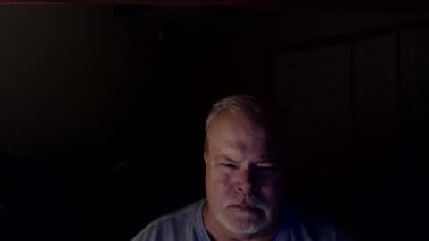 gmctruckguy online show from December 19, 2025, 1:01 am