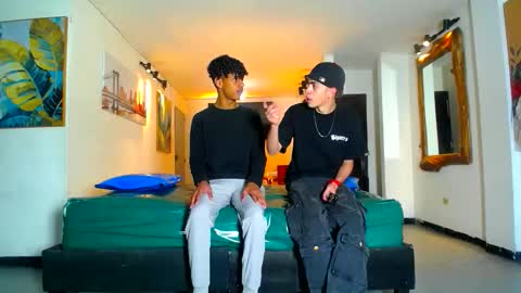 THOMAS AND DAMIAND online show from June 5, 2026, 12:33 pm