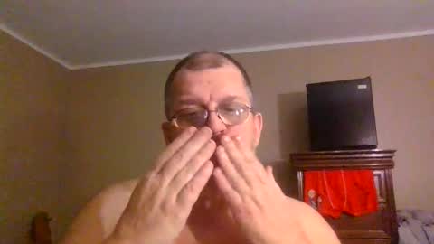 IDKIDCIDGAF online show from April 28, 2026, 2:27 am