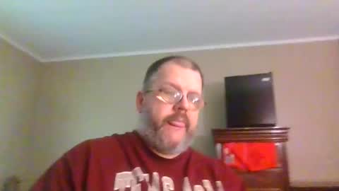 Snapshot of gobey33 chatting on May 8, 2026, 2:44 pm IDKIDCIDGAF online show from May 8, 2026, 2:44 pm