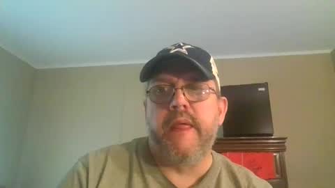 Snapshot of gobey33 chatting on May 15, 2026, 5:09 pm IDKIDCIDGAF online show from May 15, 2026, 5:09 pm