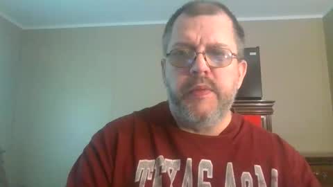 Snapshot of gobey33 chatting on May 16, 2026, 5:12 pm IDKIDCIDGAF online show from May 16, 2026, 5:12 pm