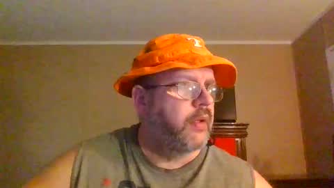 Snapshot of gobey33 chatting on May 20, 2026, 11:00 pm IDKIDCIDGAF online show from May 20, 2026, 11:00 pm