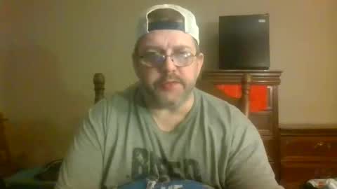 Snapshot of gobey33 chatting on June 10, 2026, 2:23 am IDKIDCIDGAF online show from June 10, 2026, 2:23 am