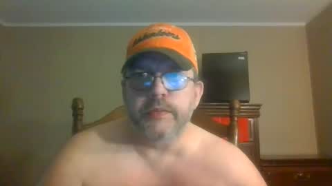 Snapshot of gobey33 chatting on June 10, 2026, 11:24 pm IDKIDCIDGAF online show from June 10, 2026, 11:24 pm