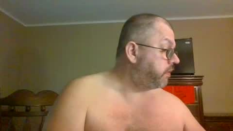 Snapshot of gobey33 chatting on June 15, 2026, 12:02 am IDKIDCIDGAF online show from June 15, 2026, 12:02 am