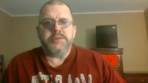 Snapshot of gobey33 chatting on June 18, 2026, 12:22 am IDKIDCIDGAF online show from June 18, 2026, 12:22 am