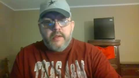 Snapshot of gobey33 chatting on July 5, 2026, 5:09 pm IDKIDCIDGAF online show from July 5, 2026, 5:09 pm