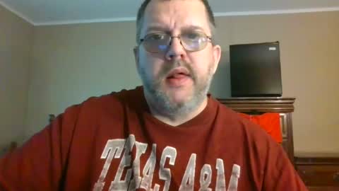Snapshot of gobey33 chatting on July 14, 2026, 4:13 pm IDKIDCIDGAF online show from July 14, 2026, 4:13 pm