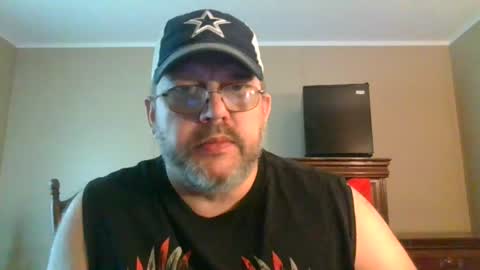 Snapshot of gobey33 chatting on July 20, 2026, 6:10 pm IDKIDCIDGAF online show from July 20, 2026, 6:10 pm