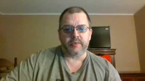 Snapshot of gobey33 chatting on July 23, 2026, 1:58 am IDKIDCIDGAF online show from July 23, 2026, 1:58 am