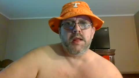 Snapshot of gobey33 chatting on July 26, 2026, 2:35 pm IDKIDCIDGAF online show from July 26, 2026, 2:35 pm