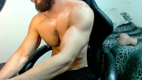 god hunkules online show from January 16, 2026, 5:06 pm