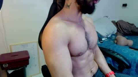 Snapshot of god_hunkules chatting on May 3, 2026, 4:13 pm god hunkules online show from May 3, 2026, 4:13 pm