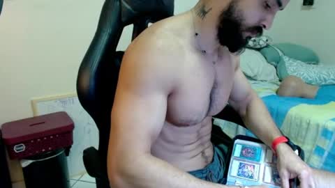 Snapshot of god_hunkules chatting on May 5, 2026, 4:37 pm god hunkules online show from May 5, 2026, 4:37 pm