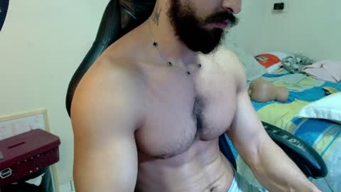 Snapshot of god_hunkules chatting on May 11, 2026, 4:48 pm god hunkules online show from May 11, 2026, 4:48 pm