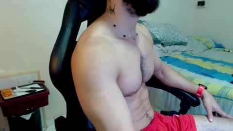 Snapshot of god_hunkules chatting on May 15, 2026, 7:10 pm god hunkules online show from May 15, 2026, 7:10 pm