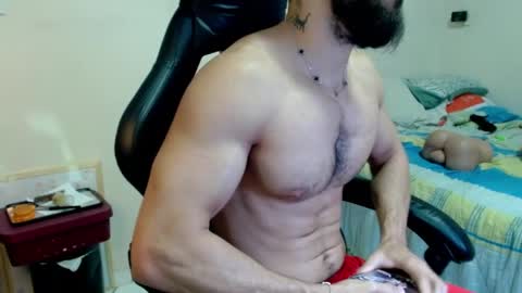 Snapshot of god_hunkules chatting on May 16, 2026, 4:39 pm god hunkules online show from May 16, 2026, 4:39 pm