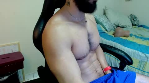 Snapshot of god_hunkules chatting on May 19, 2026, 1:56 am god hunkules online show from May 19, 2026, 1:56 am