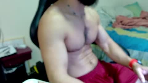 Snapshot of god_hunkules chatting on June 14, 2026, 4:09 pm god hunkules online show from June 14, 2026, 4:09 pm