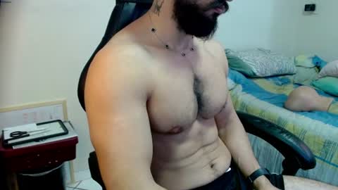 Snapshot of god_hunkules chatting on July 10, 2026, 5:48 pm god hunkules online show from July 10, 2026, 5:48 pm