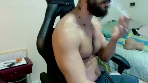 Snapshot of god_hunkules chatting on July 18, 2026, 4:55 pm god hunkules online show from July 18, 2026, 4:55 pm