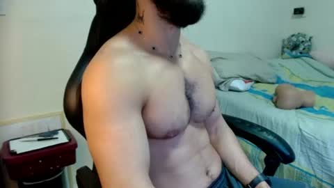 Snapshot of god_hunkules chatting on July 19, 2026, 5:05 pm god hunkules online show from July 19, 2026, 5:05 pm