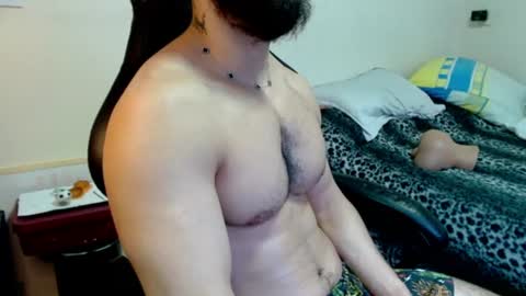 Snapshot of god_hunkules chatting on July 29, 2026, 6:39 pm god hunkules online show from July 29, 2026, 6:39 pm