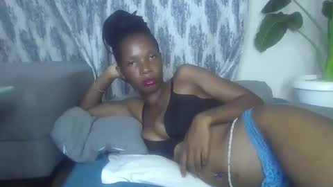 goddes_bloom online show from March 16, 2026, 6:01 pm