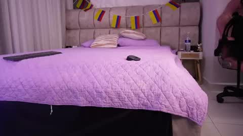 goddess_eli77 online show from July 3, 2026, 3:02 am