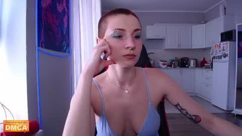 Elpis Foxter online show from June 30, 2026, 9:54 am