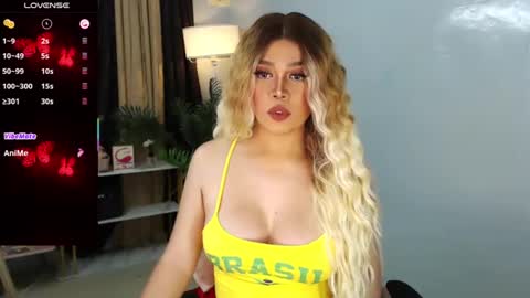 Snapshot of goddess_lykafox chatting on February 28, 2025, 2:31 am Lyka Fox online show from February 28, 2025, 2:31 am