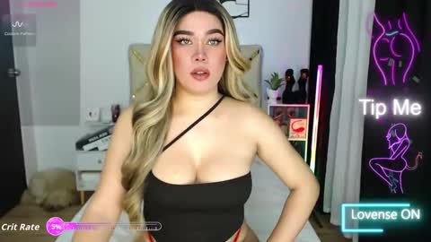 Snapshot of goddess_lykafox chatting on November 15, 2025, 11:18 am Lyka Fox online show from November 15, 2025, 11:18 am