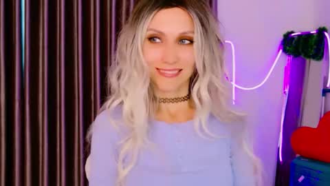 Snapshot of goddess_stars chatting on February 12, 2026, 10:21 am Katarina online show from February 12, 2026, 10:21 am