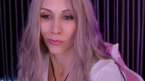 Snapshot of goddess_stars chatting on February 27, 2026, 9:31 am Katarina online show from February 27, 2026, 9:31 am