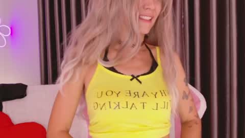 Snapshot of goddess_stars chatting on July 9, 2026, 10:08 am Katarina online show from July 9, 2026, 10:08 am