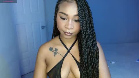 Snapshot of goddess_val chatting on December 16, 2025, 9:58 am Valentina online show from December 16, 2025, 9:58 am