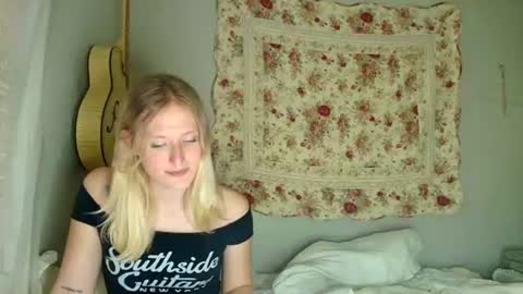 goddessalison online show from June 12, 2026, 1:48 am