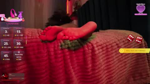 Snapshot of goddesscarameltoez chatting on December 13, 2025, 7:53 pm Goddess Caramel Toez online show from December 13, 2025, 7:53 pm