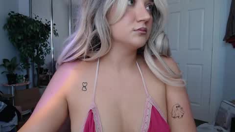 Snapshot of goddessemmy chatting on May 28, 2026, 7:00 pm Goddess Emmy online show from May 28, 2026, 7:00 pm