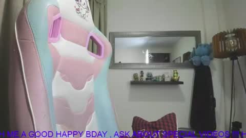 Snapshot of goddessjessica_roger chatting on June 19, 2026, 5:56 am Goddess Jessica and slave Roger online show from June 19, 2026, 5:56 am