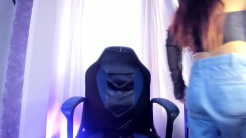 Snapshot of goddessjulieta chatting on January 30, 2025, 6:54 pm Julieta online show from January 30, 2025, 6:54 pm