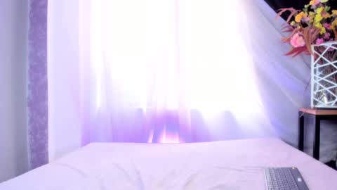 Snapshot of goddessjulieta chatting on January 31, 2025, 8:01 pm Julieta online show from January 31, 2025, 8:01 pm