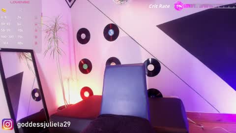 Julieta online show from May 28, 2026, 7:00 pm