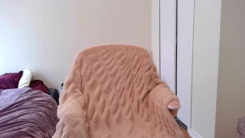 Snapshot of goddesslunadragonprincess chatting on April 9, 2026, 4:23 pm goddesslunadragonprincess online show from April 9, 2026, 4:23 pm