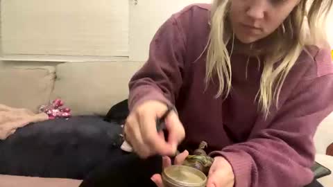 Snapshot of goddessmayvn chatting on November 13, 2025, 1:37 am GoddessMayvn online show from November 13, 2025, 1:37 am