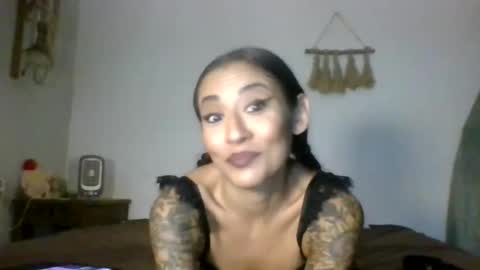 Snapshot of goddessmyth chatting on April 23, 2026, 10:34 pm goddessmyth online show from April 23, 2026, 10:34 pm
